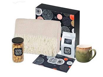 Подарочный набор «Re:y. Haven»  с пледом, кружкой и чаем