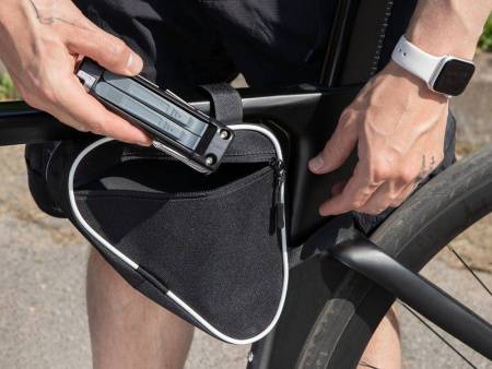 Велосумка на раму BikeLine Mini, черная с белым