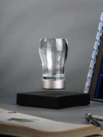 Левитирующий стакан Leviglass