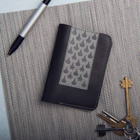 Обложка для паспорта,"Самолеты",черный, кожа натуральная 100%