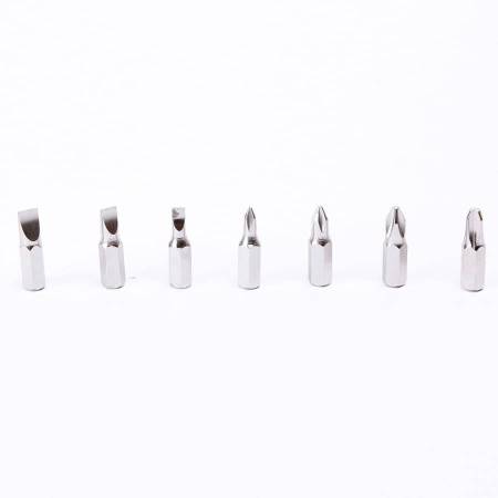 Отвертка реверсивная  "Трещотка" с набором из 7-ми насадок  металл,  тампопечать на рукоятке