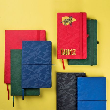 Бизнес-блокнот Tabby Funky, гибкая обложка, в линейку, красный