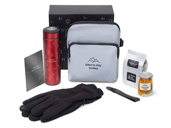 Подарочный набор «Re:m. Step»  с термосом, перчатками и сумкой