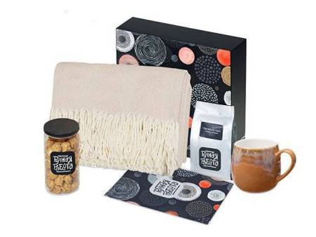 Подарочный набор «Re:y. Haven»  с пледом, кружкой и чаем