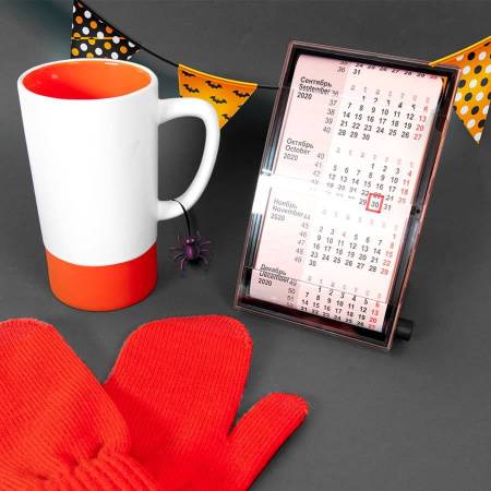 Календарь настольный на 2 года, размер 18,5*11 см, цвет- белый, пластик