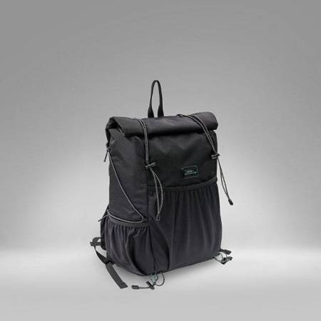 Легкий складывающийся рюкзак-мессенджер "Venturer Eco", черный