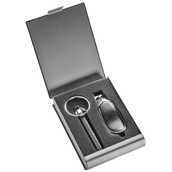 Набор дорожный "Экспресс": фонарик и щипцы для ногтей  11х8,2х2,5 см, иск. кожа, металл