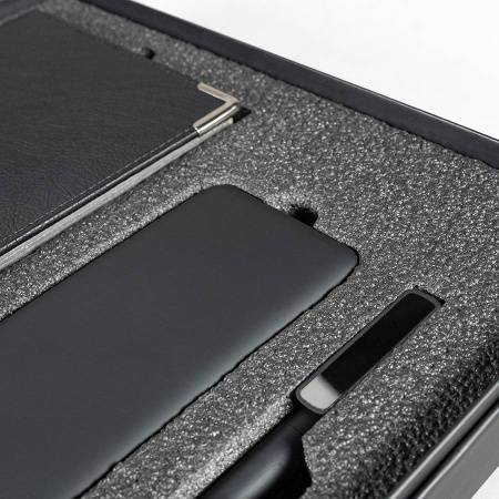 Набор подарочный KENNEDY: ежедневник, ручка и power bank в коробке  с ложементом