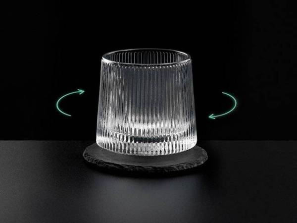 Вращающийся бокал для виски на сланцевом костере «Ventura» Вращающийся бокал для виски на сланцевом костере «Ventura»