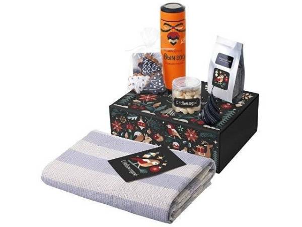 Подарочный набор «Re:Warm» с пледом, термосом и свечой