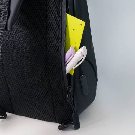 Сумка на плечо  водостойкая "Sling", чёрный, 33 х 18 х11 см, 100%  полиуретан