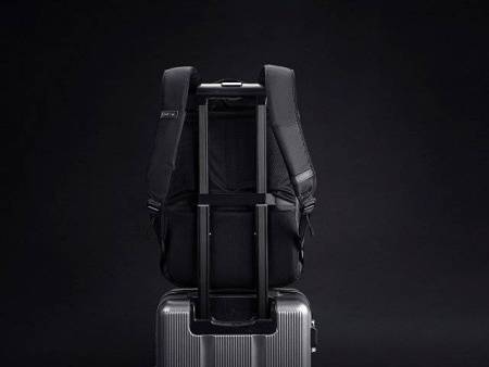 Водостойкий антикражный рюкзак Clickpack для ноутбука 15.6", черный