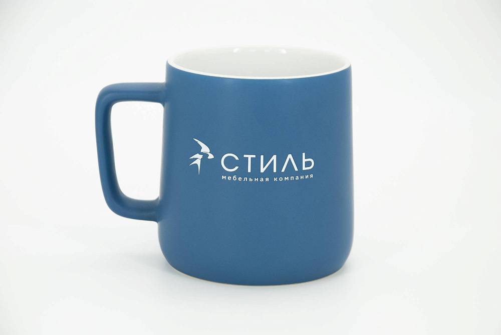 посуда с печатью логотипа